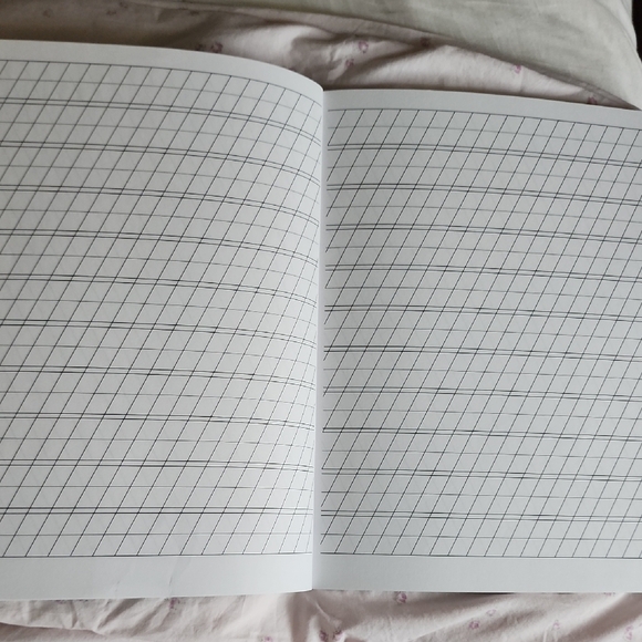 Hand Lettering and Calligraphy Book - Picture 3 of 6